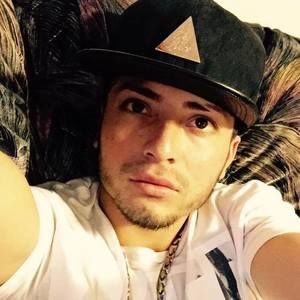 Meet your Posher, Angel paz r dl